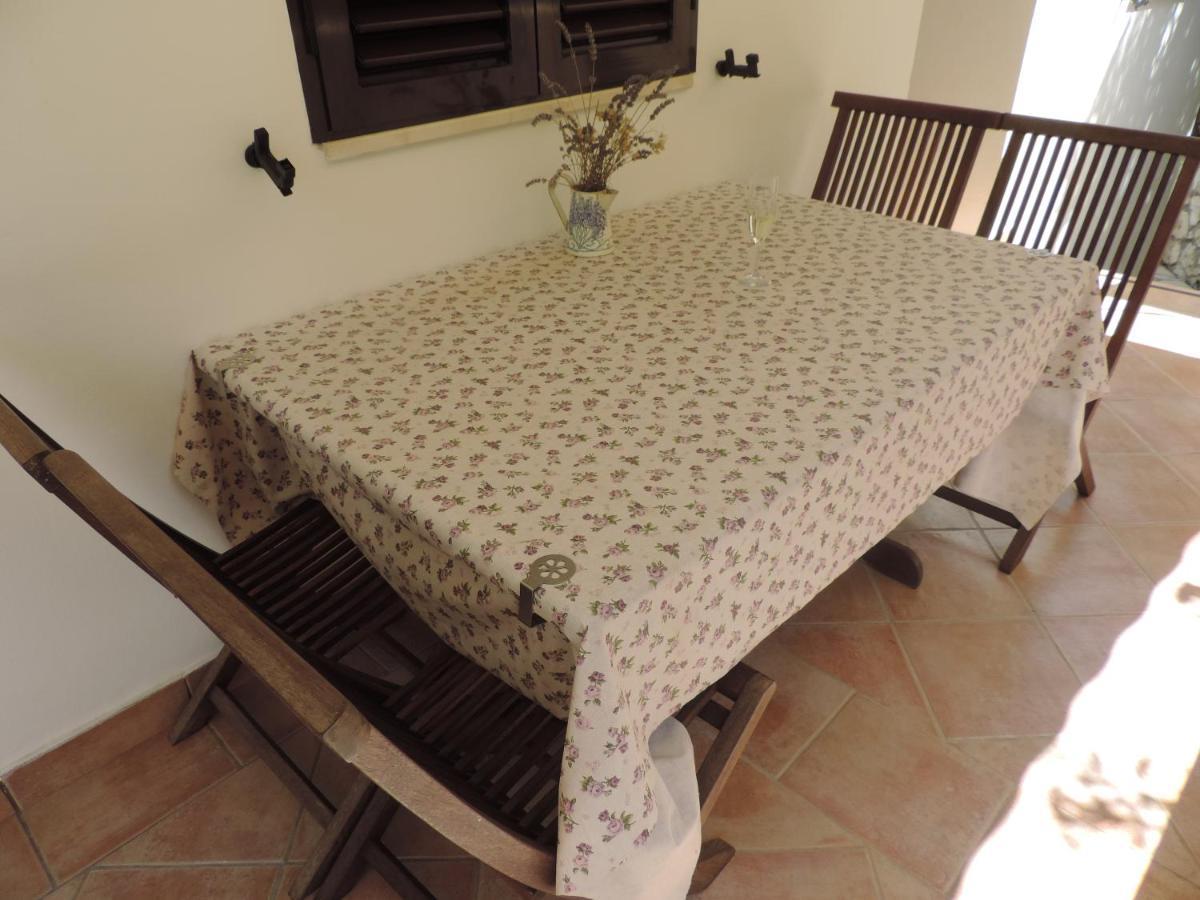 Apartmani Lavanda Pag Town Quarto foto