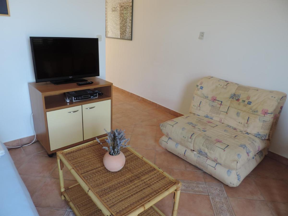 Apartmani Lavanda Pag Town Quarto foto